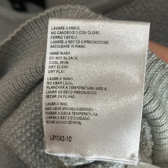 GIORGIO ARMANI vintage gray knit tank top - Picture 9 of 9